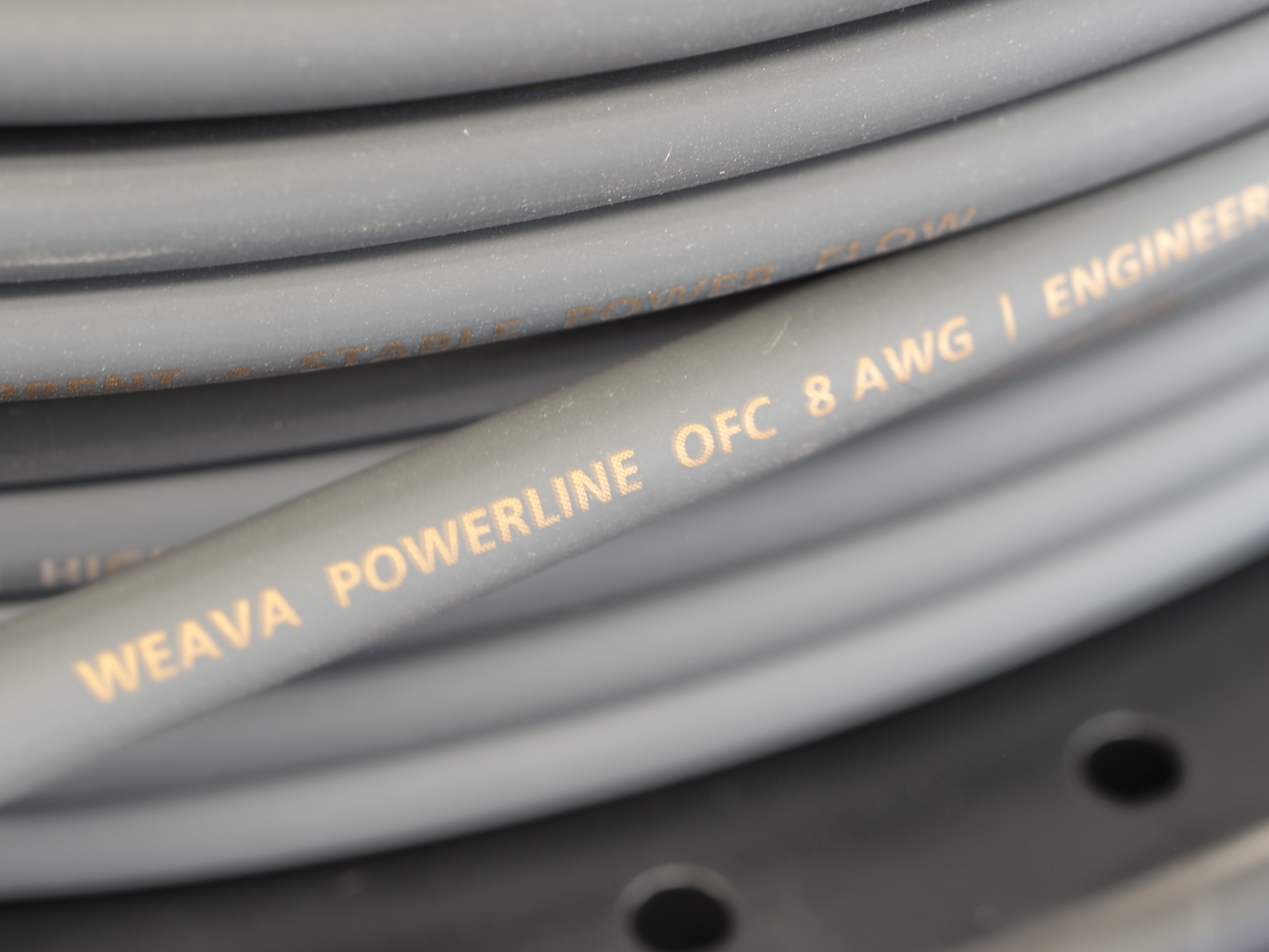 WEAVA Powerline OFC 8 AWG (Black Grey)