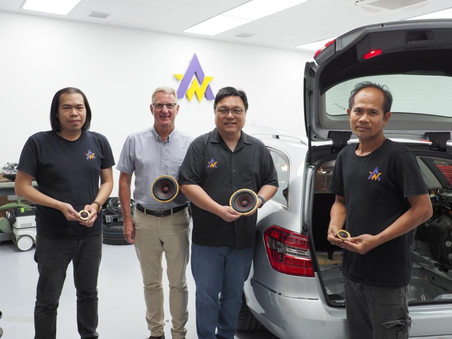 ต้อนรับคุณ Jann Evers ตัวแทนจาก Scan-Speak